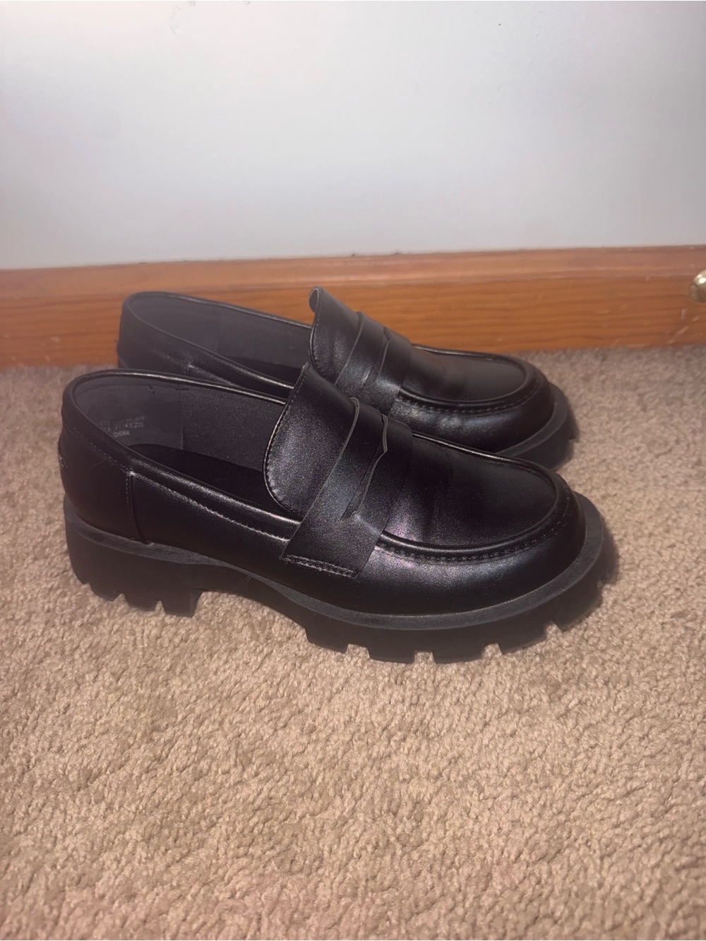 Women’s Black Loafers - Picture 3 of 8